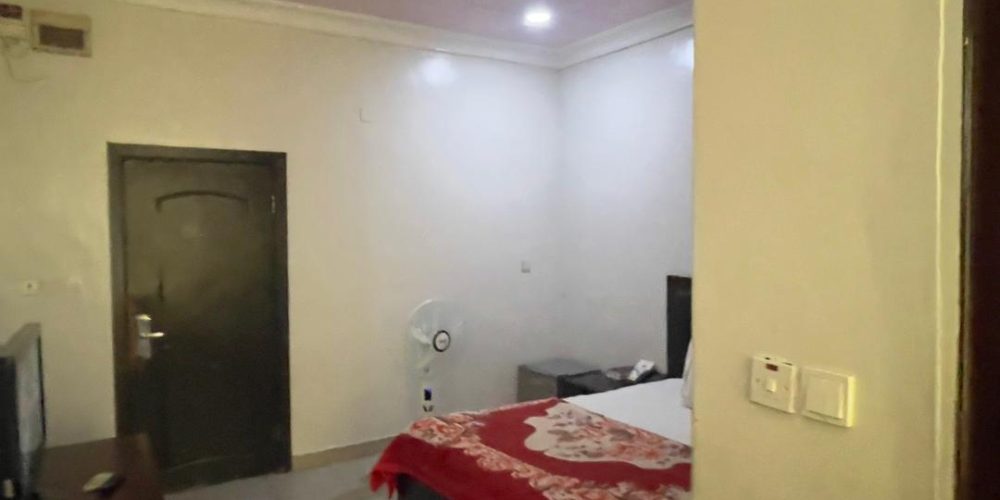 WhatsApp Image 2025-11-24 at 11.36.49 (1)