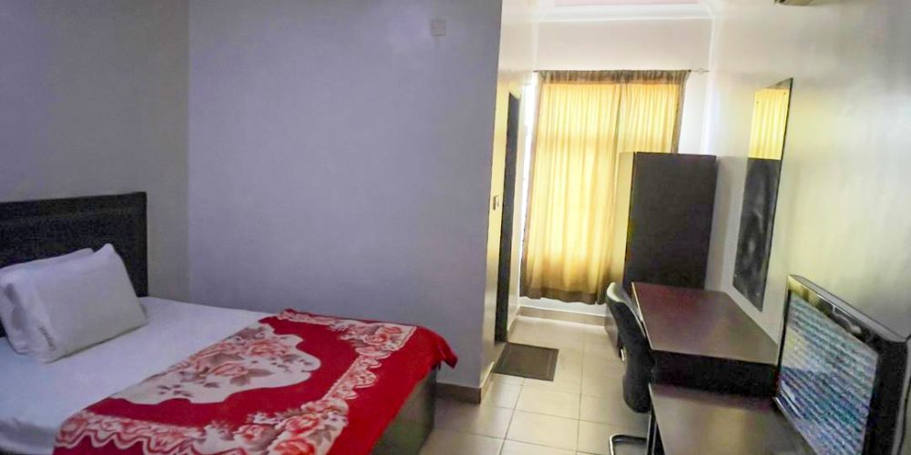 WhatsApp Image 2025-11-24 at 11.36.50